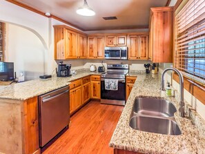 Fridge, microwave, oven, dishwasher - Stone Cottage - with OPTIONAL Hot Tub (Mountain View)