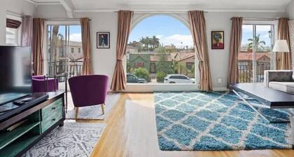 Relax & Getaway - Chic Belmont Shore Duplex