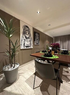 تناول الطعام