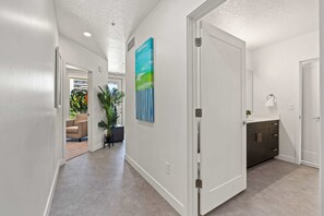Luxury Apartment | 2 bedrooms, iron/ironing board, free WiFi, bed sheets - Luxury Apartment in Salt Lake City (Salt Lake City)