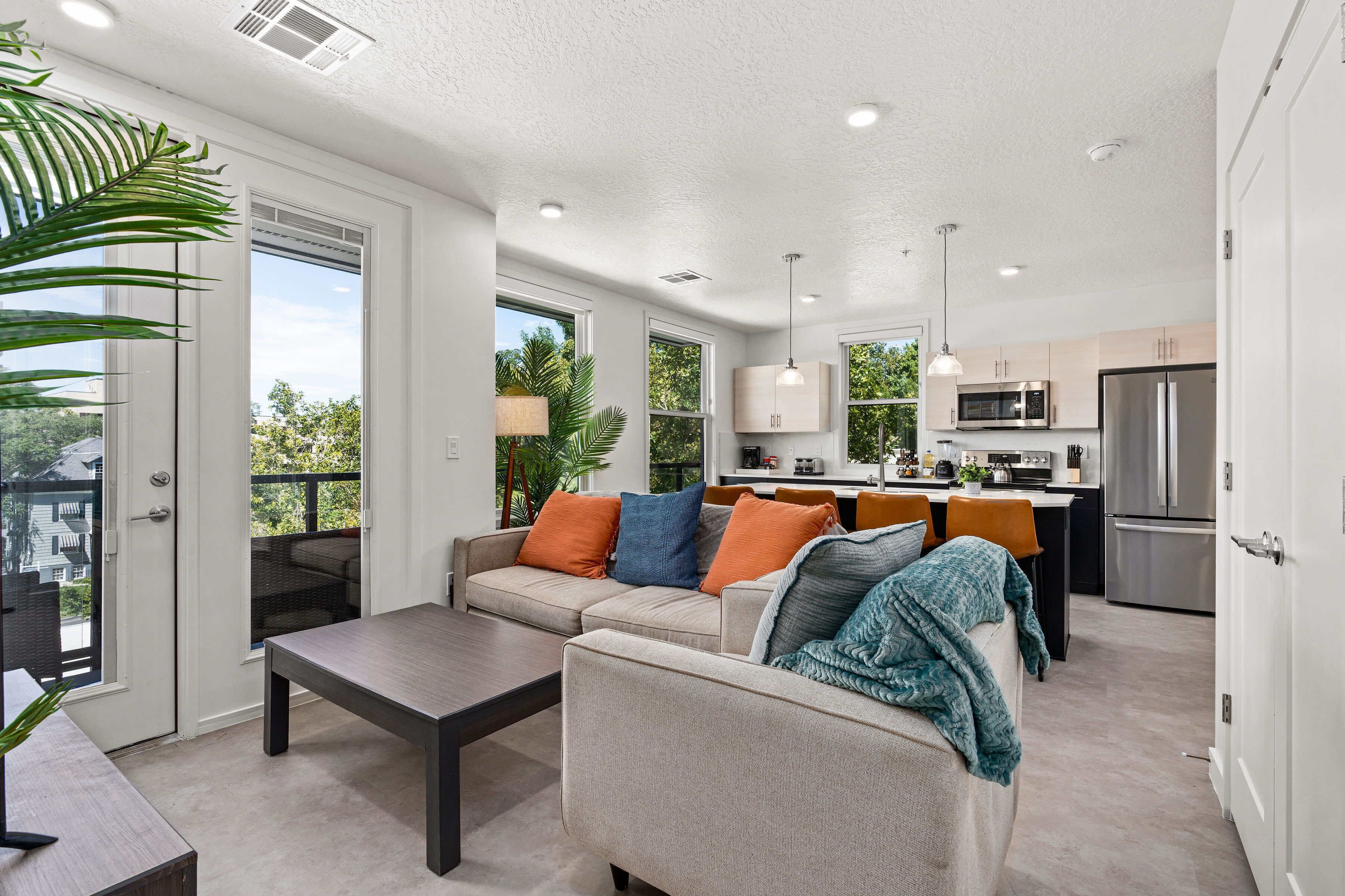 Luxury Apartment | Living area | Smart TV
