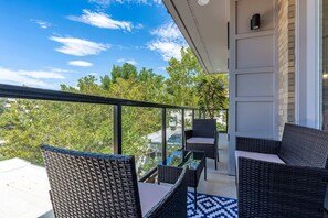 Luxury Apartment | Balcony - Luxury Apartment in Salt Lake City (Salt Lake City)