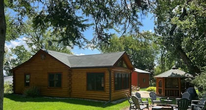 Cozy Log Home