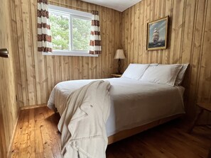2 bedrooms, individually decorated, individually furnished - Staying by the Lakeside Cottages (Plummer Additional)