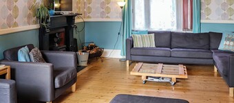 6 bedroom accommodation in Blaenau Ffestiniog