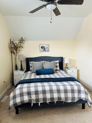 2 chambres, fer et planche à repasser, Wi-Fi gratuit, draps fournis