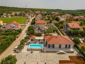 Esterni