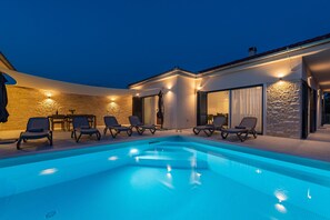 Pool - Villa Paloma with pool (Sukošan)