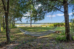 Property grounds - Lakefront Haven on Smith Lake (Belleview)