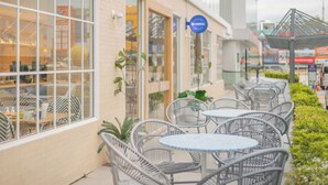 Terrace/patio - Holiday Inn Express Rayong by IHG (Rayong)