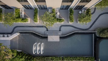 2 piscinas al aire libre