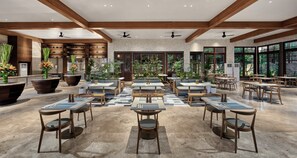Restaurant - Holiday Inn Resort Bali Canggu by IHG (Canggu)