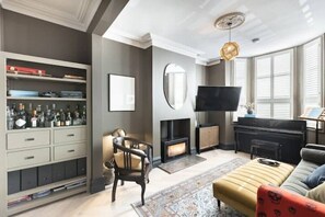 Fernseher, Stereoanlage