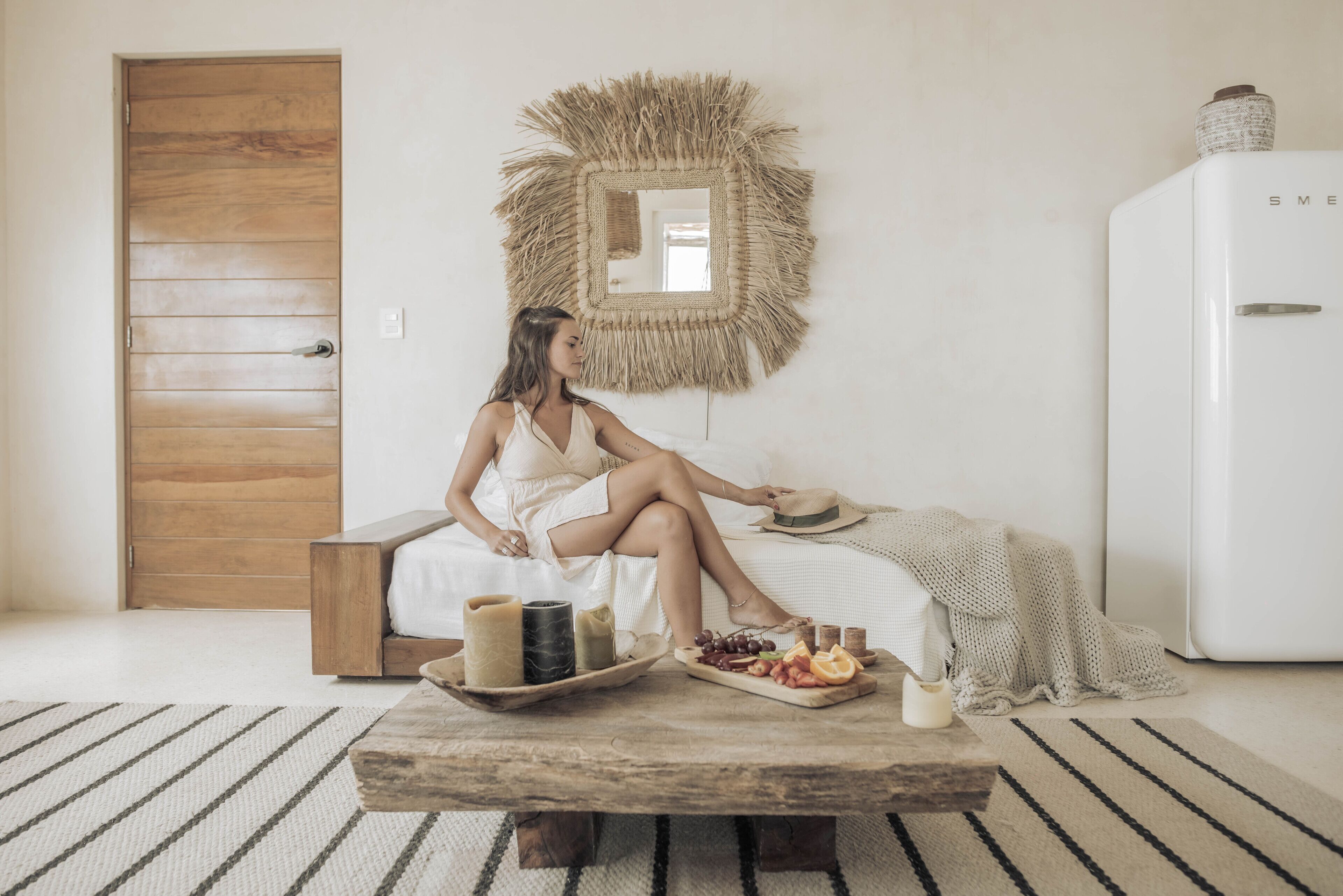Honeymoon Studio Suite, Balcony, City View | Living area | MP3 dock