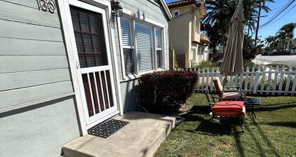 Entire Home by Newport Beach, Disneyland and SNA! Pet Friendly Home Downtown