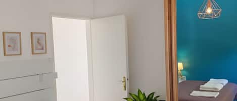 5 soverom, strykejern/-brett, wi-fi og sengetøy