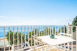 Outdoor dining - Studio Mar - by WehostMadeira (Funchal)
