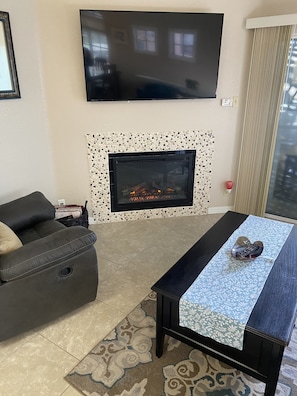 Smart-TV, Kamin