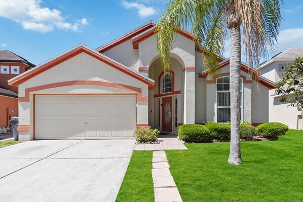 Exterior - Great Community, amazing private pool, near Disney! (Davenport)