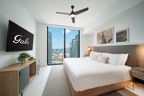 Hypo-allergenic bedding, down duvets, minibar, in-room safe - Gale Miami Hotel and Residences (Miami)