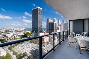 Appartement | Uitzicht vanaf balkon