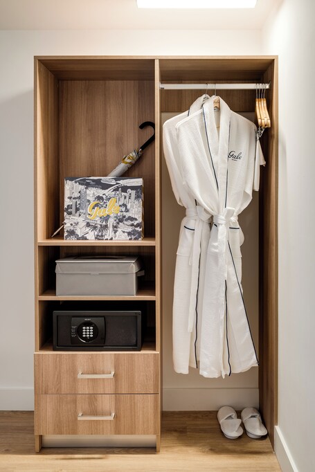 Gale Miami Hotel and Residences - Image 32