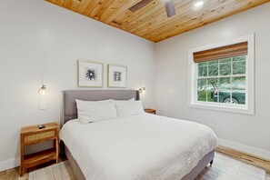 3 dormitorios, tabla de planchar con plancha, Internet y ropa de cama