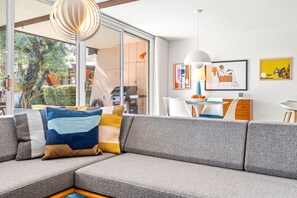 Interior - Tropical Modernism @ The Royal Hawaiian in South Palm Springs (Palm Springs)