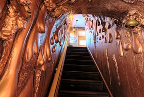 Staircase - The Roxbury (Roxbury)