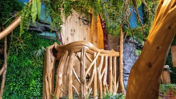 Casa de campo | Área de sala de estar | Televisión de pantalla plana, Netflix y reproductor de DVD