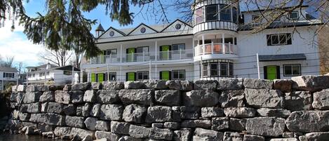 บริเวณภายนอก