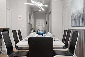 Chalet | Dining - Comfortable 5BR at Paradise Palms Resort (Kissimmee)