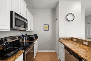 Chalet | Private kitchen - Comfortable 5BR at Paradise Palms Resort (Kissimmee)