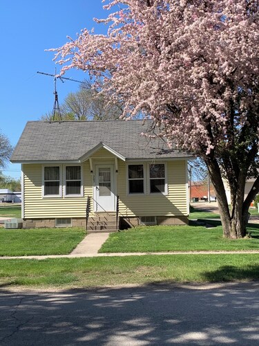 Aunt Martha’s Cottage -Pet Friendly 