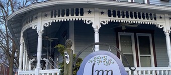 Inn Boalsburg- Springfield House