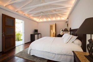 4 Schlafzimmer, Zimmersafe, Bügeleisen/Bügelbrett, kostenloses WLAN