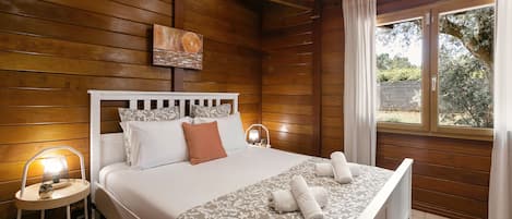 3 Schlafzimmer, BĂŒgeleisen/BĂŒgelbrett, Reisekinderbett, Internetzugang