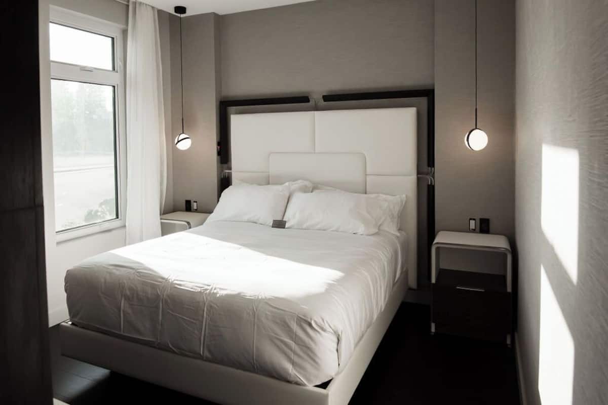 Premier Suite, 1 King Bed with Sofa bed, Non Smoking | 1 bedroom, in-room safe, desk, blackout drapes