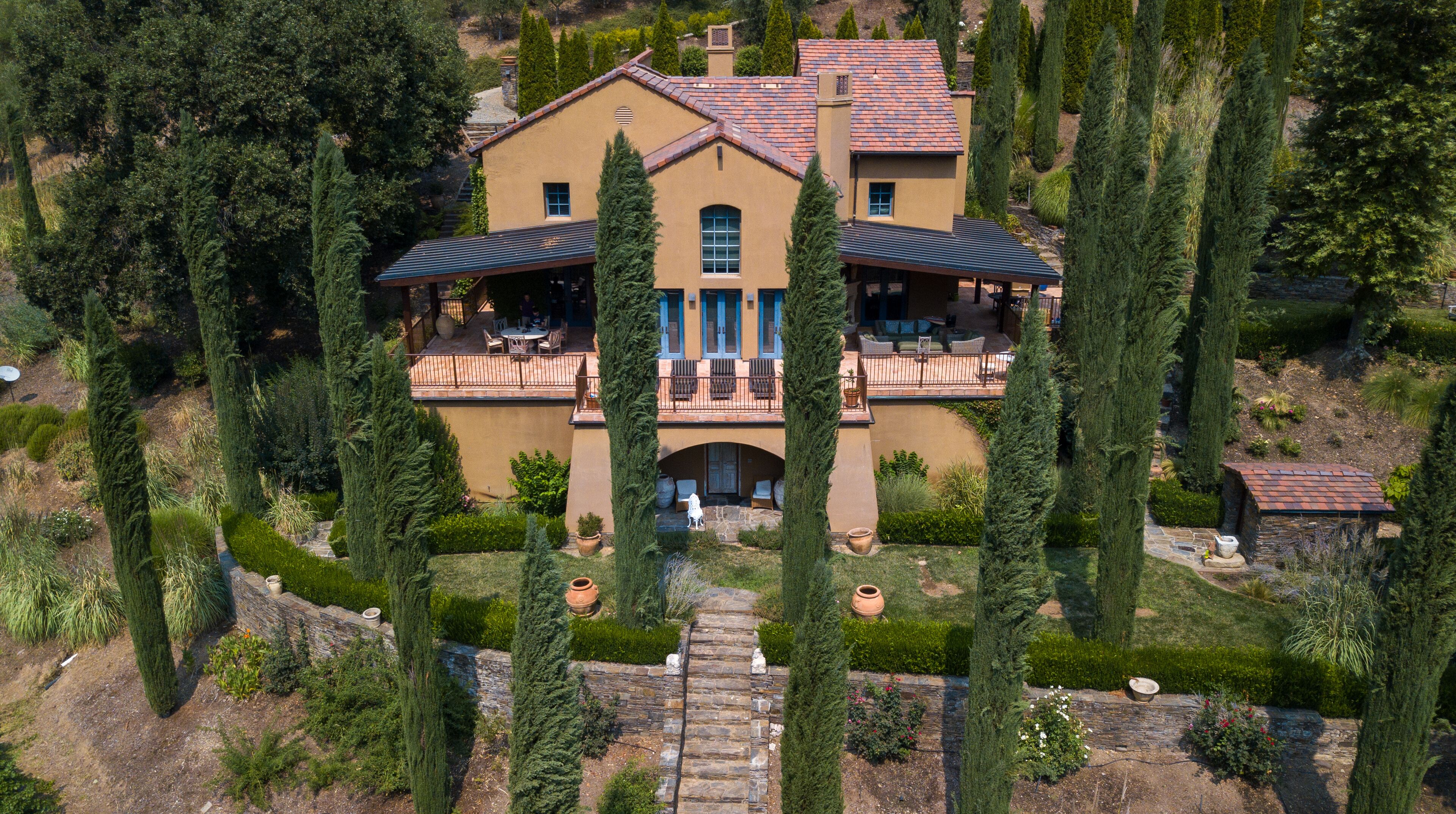Stunning Italian Tuscan Villa, Sierra Foothills
