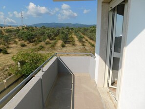 Property grounds - Your House in calabria  (Isca Marina)