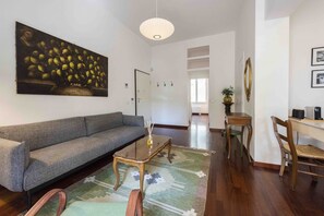 Living area - Poliziano Apartment in Florence by Mmega by Mmega (Firenze)