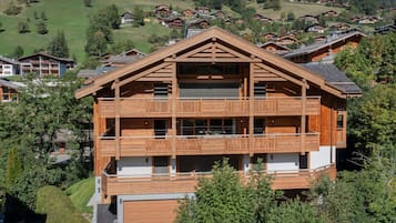 Esterni