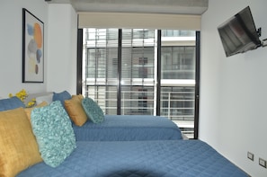 2 chambres, fer et planche à repasser, Wi-Fi, draps fournis