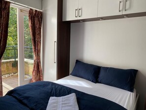 2 soverom, strykejern/-brett, wi-fi og sengetøy