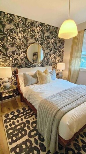2 bedrooms, iron/ironing board, travel cot, free WiFi