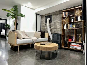 Interior - Modern 3Br Private Apt Near NYC (Newark)