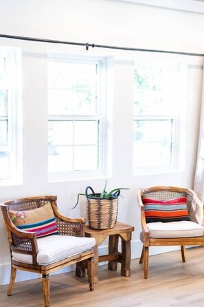 Interior - The Isabella Lofthouse on Colorado-Walk to Main
(Buena Vista)