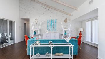 Hus, flere senger, adgang til basseng, bassengutsikt (Aqua Surf) | Innvendig