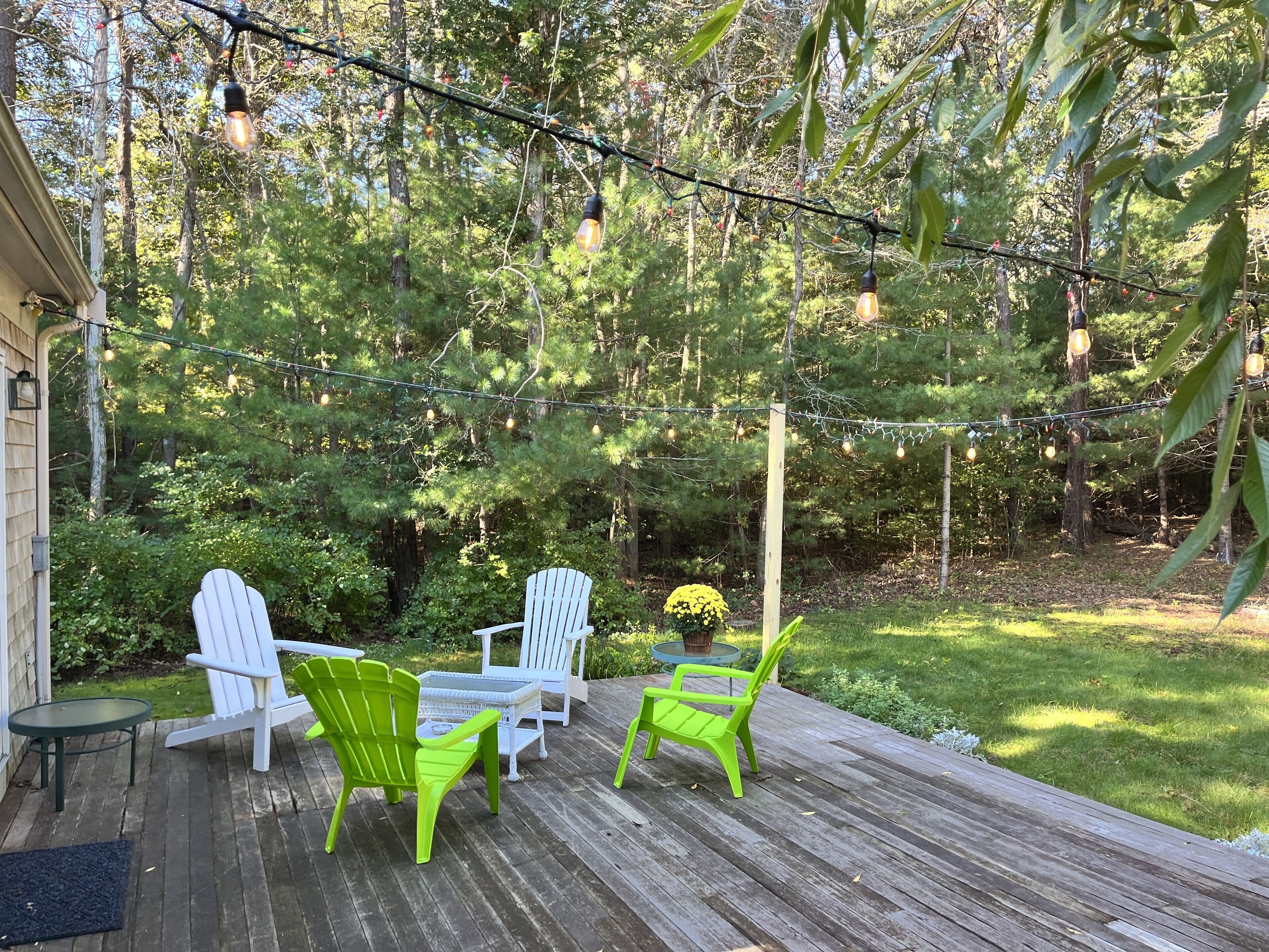 West Barnstable home in a quiet setting - Sleeps 8