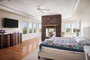 4 bedrooms, WiFi, bed sheets